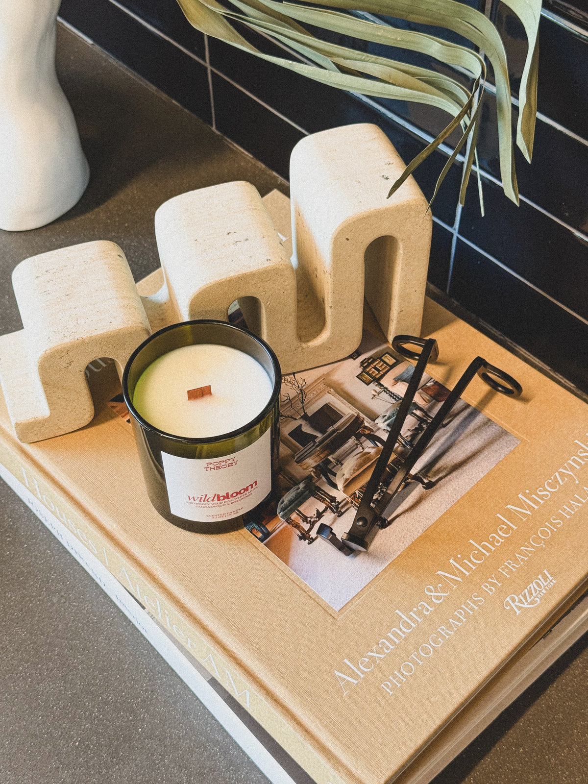 Wild Bloom Candle | Red Poppy, Wild Irys & Rosewood